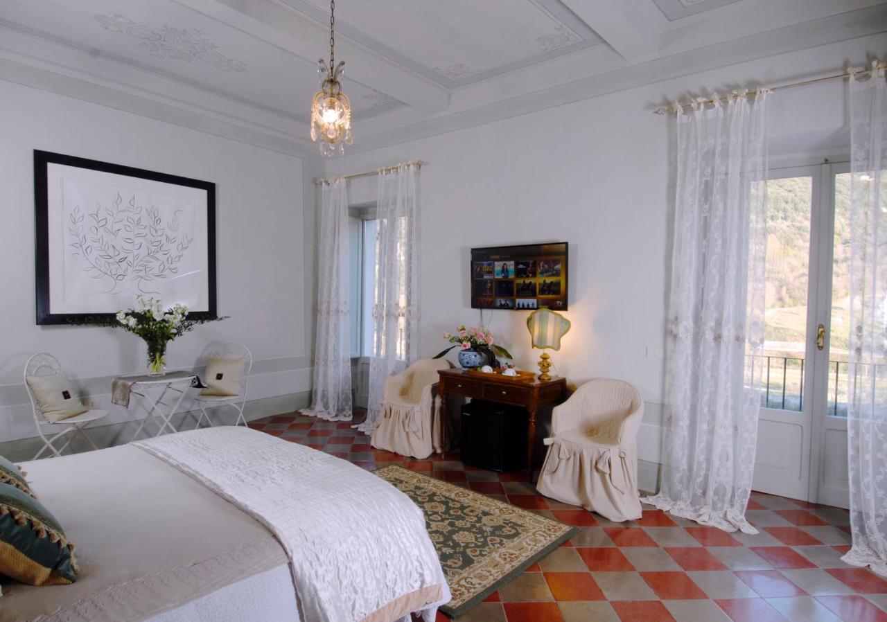 スポレート Palazzo Sant'Angelo Bed & Breakfast エクステリア 写真