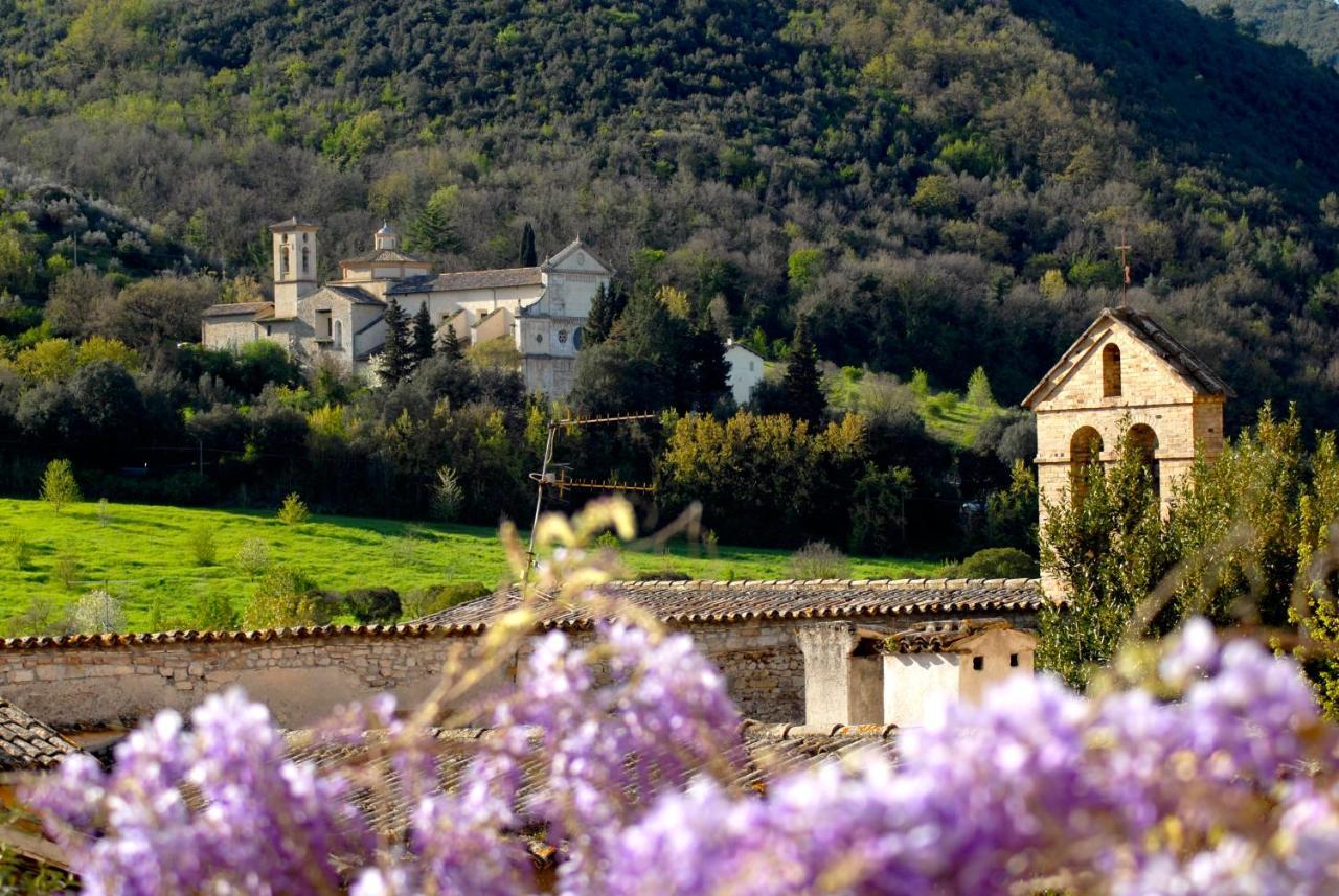 スポレート Palazzo Sant'Angelo Bed & Breakfast エクステリア 写真